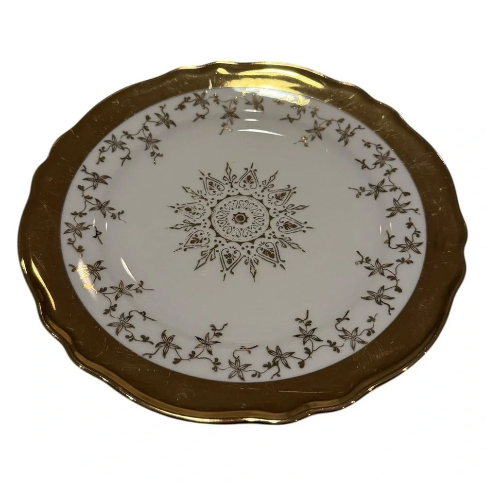 K&A Krautheim Selb Bavaria German Porcelain Lunch, Dessert,Salad Plate Scalloped